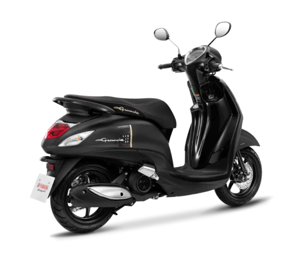 New Grande Mat Black 008 768x645 1