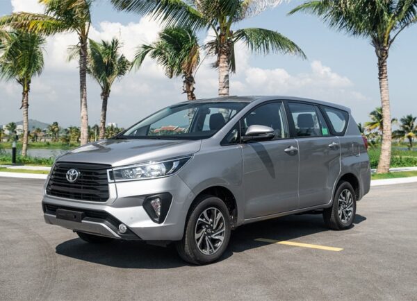 800 trieu mua xe gi innova